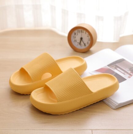 Chinelos de Plataforma Espessa para casa/banho - Conforto e Estilo para os Pés Femininos no Verão 2024 - Image 7