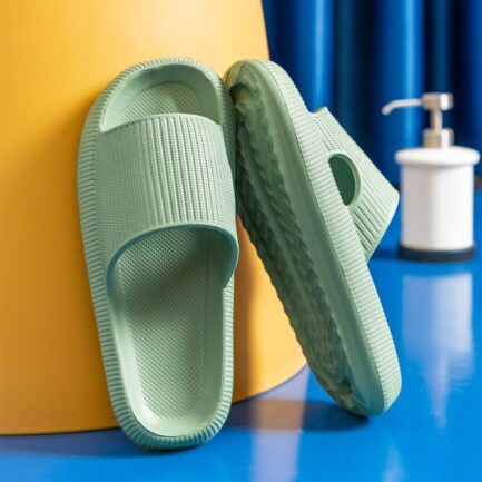 Chinelos de Plataforma Espessa para casa/banho - Conforto e Estilo para os Pés Femininos no Verão 2024 - Image 6