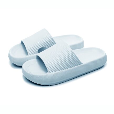 Chinelos de Plataforma Espessa para casa/banho - Conforto e Estilo para os Pés Femininos no Verão 2024 - Image 4